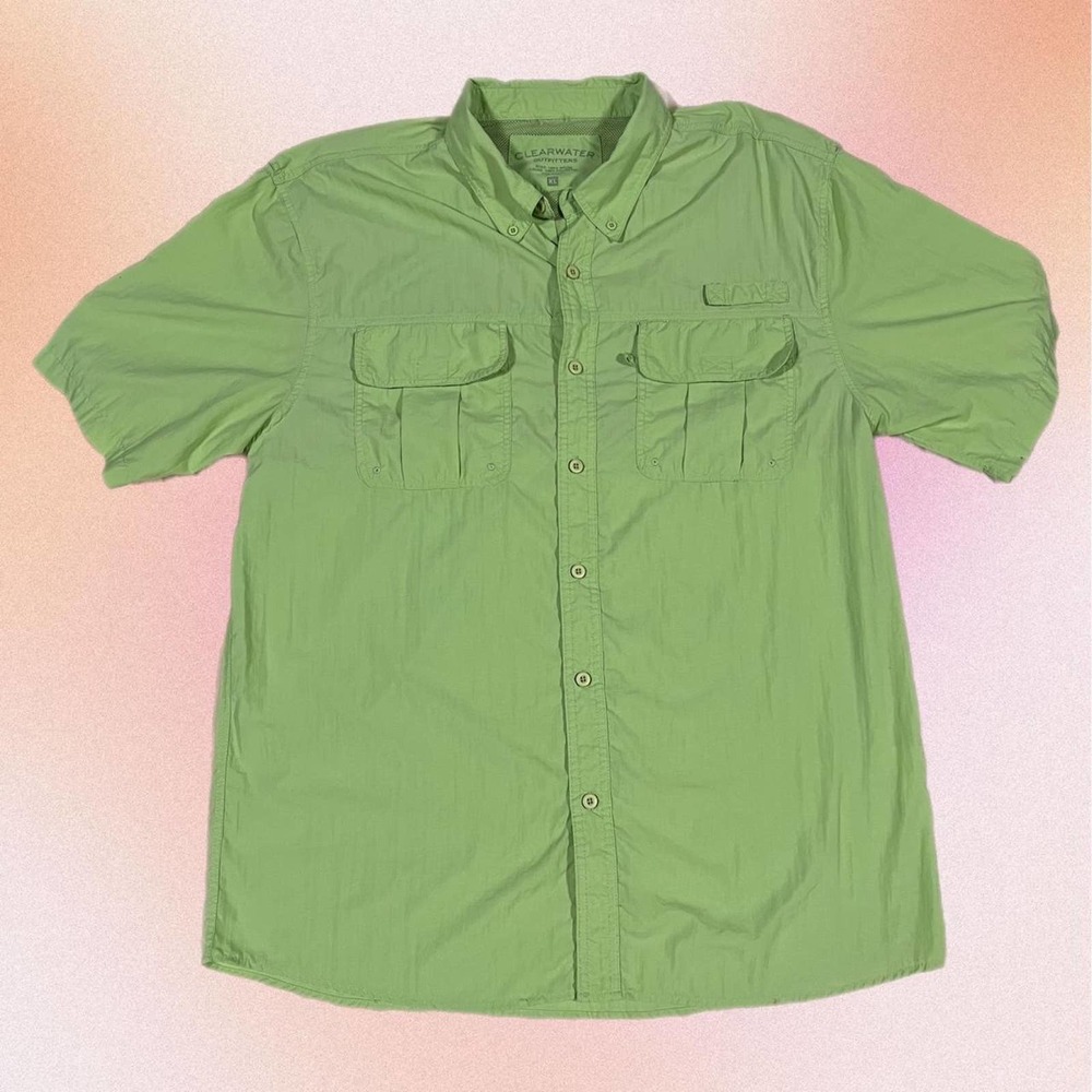 Clear Water XL Green Performance Fishing Shirt Cargo Pockets and Vented Back